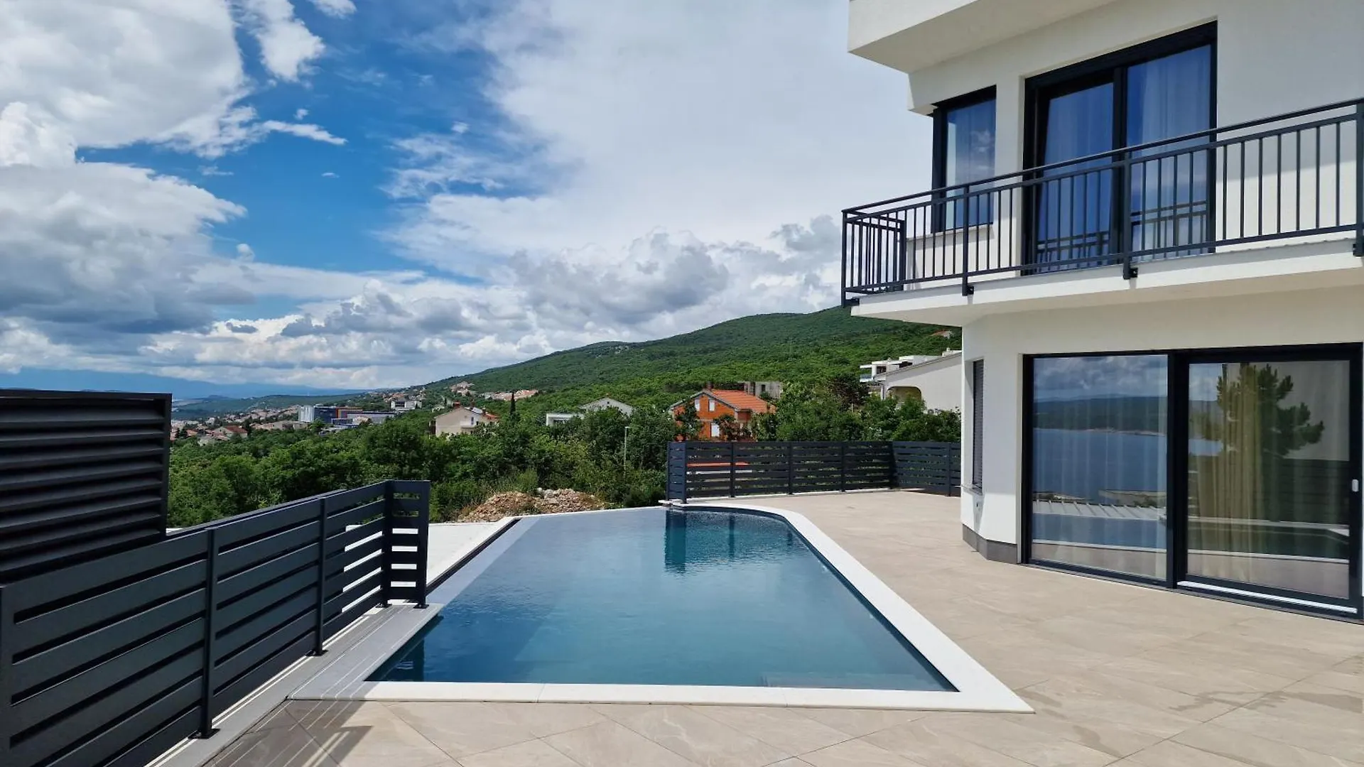 Villa V Crikvenica